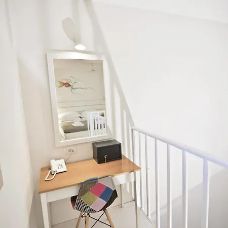 Comfy 4* לינדוס