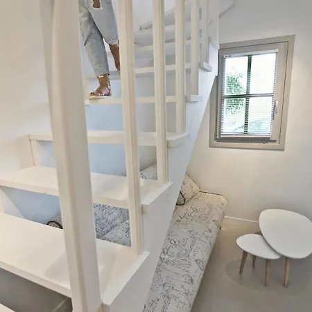 Comfy בית הארחה לינדוס